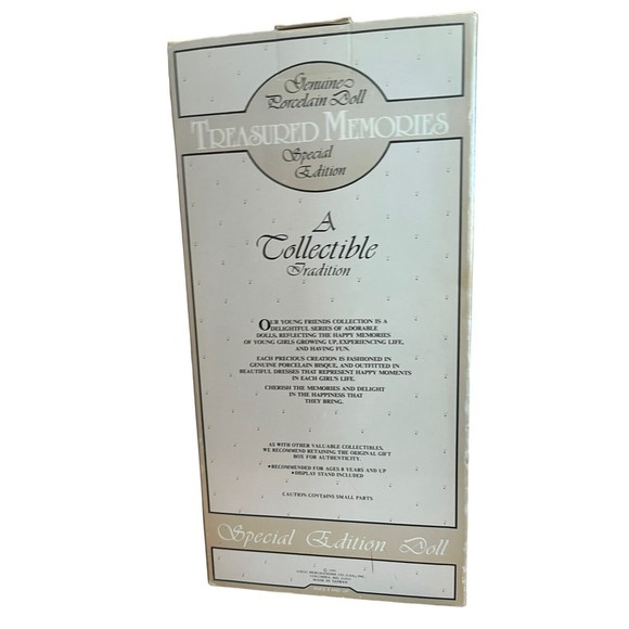 Treasured Memories Young Friends Collection Porcelain Doll Vintage 1991 - Picture 16 of 16